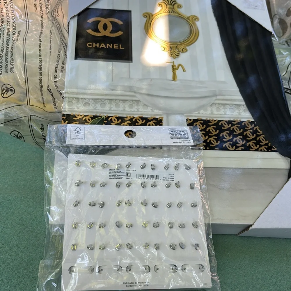 NWT Wonder Nation 30 pc Colorful Silver Pierced Earrings Set Floral Emoji Heart